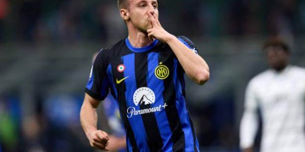 星空体育app下载-还有谁？！4轮16球！领跑12分！国米杀疯了！赢麻了！