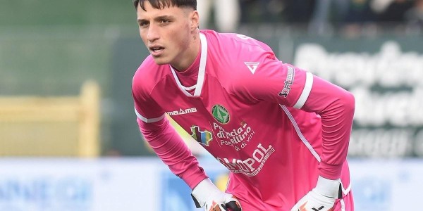 星空体育app下载-斯基拉：尤文将激活意大利U21国门达法拉的回购权