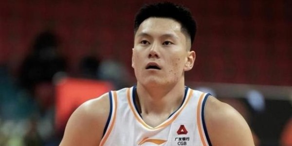 星空体育在线入口-CBA常规赛最佳阵容：上海2人，北京2人，深圳2人，广东1人