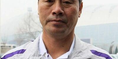 他曾跟随国足参加日韩世界杯，点球三连扑的天津籍门将王建英