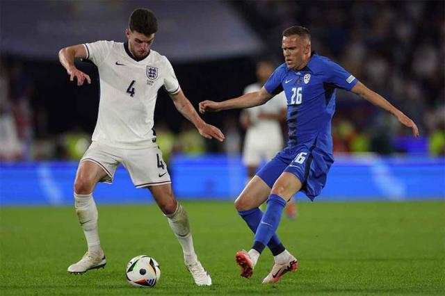 1719404160646007679.jpg 1719404150387.jpg